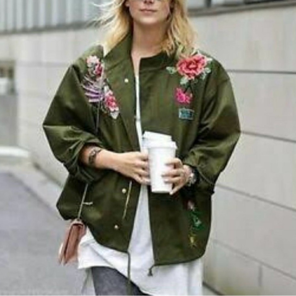 ZARA Limited Edition Floral Embroidered Green Jacket.